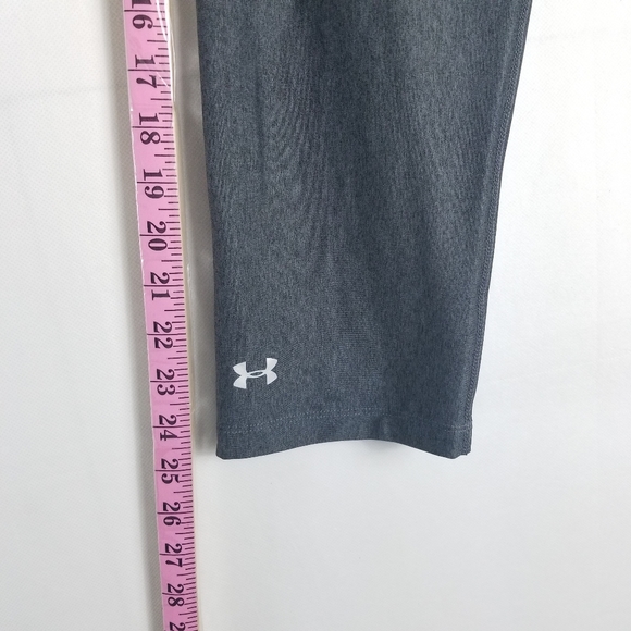 Under armour Women's Capri Leggings size MD - Picture 8 of 9